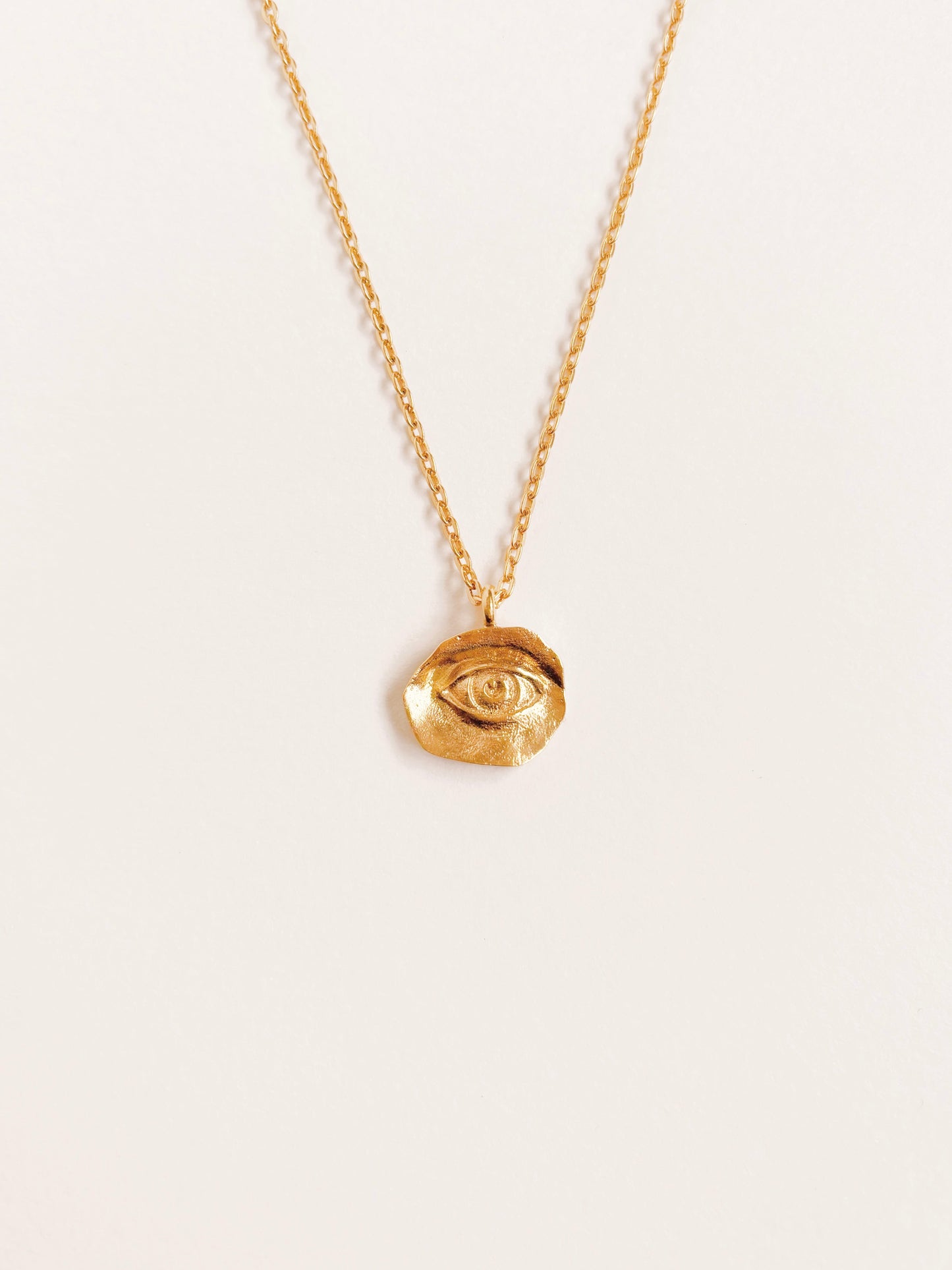 OLHO necklace
