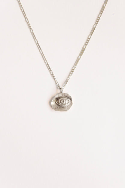 OLHO necklace