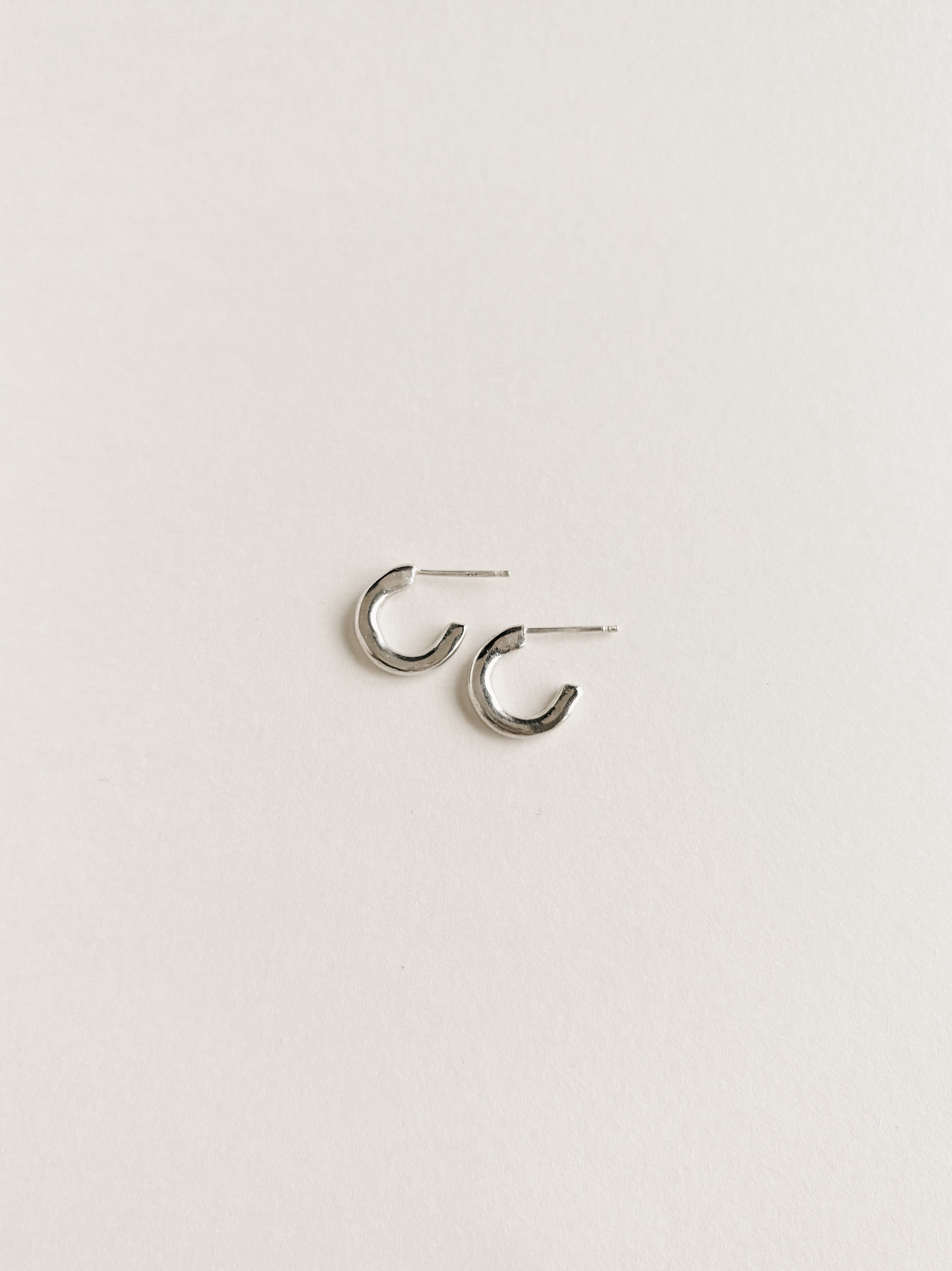 ABRAÇO earrings